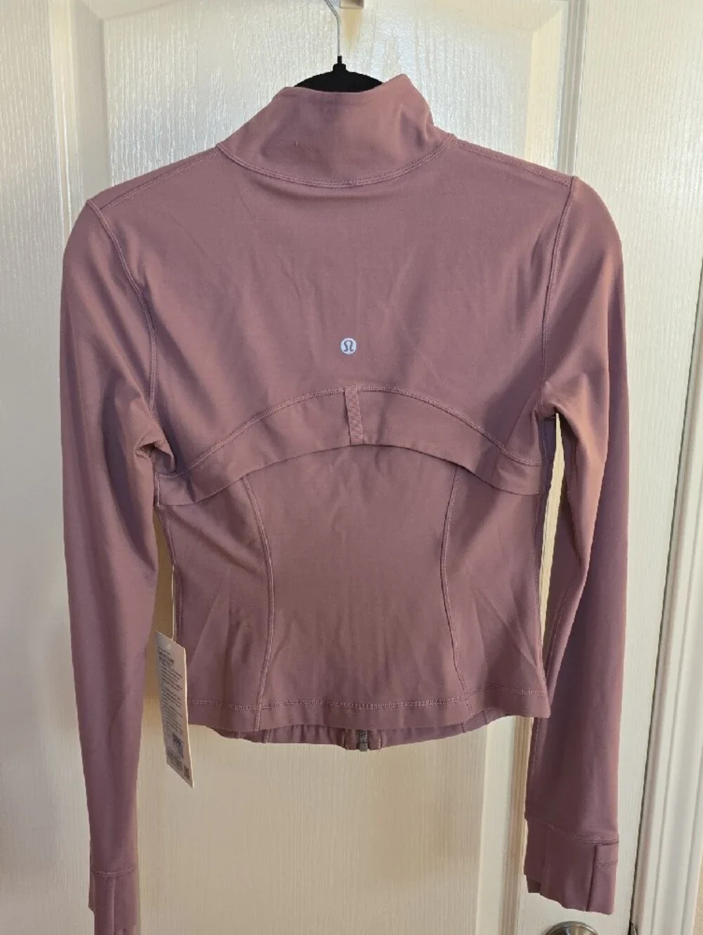 Lululemon define cropped Nulu